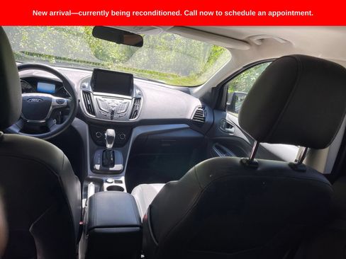Used 2016 Ford Escape SE w/ SE Chrome Package AWD/4WD image 2