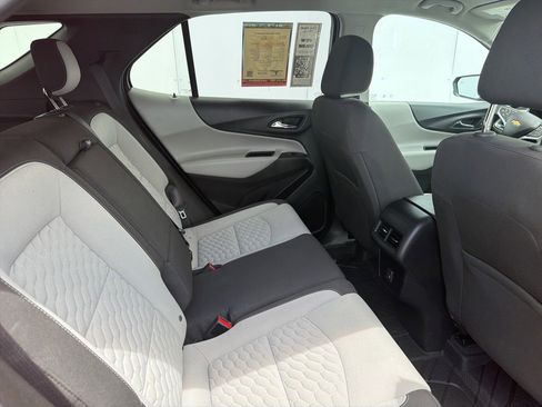 Used 2019 Chevrolet Equinox LT FWD image 6