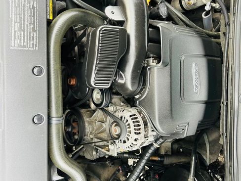 Used 2011 Chevrolet Avalanche LS w/ Convenience Package RWD image 25