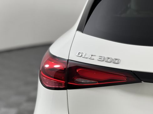 New 2026 Mercedes-Benz GLC 300 4MATIC image 13