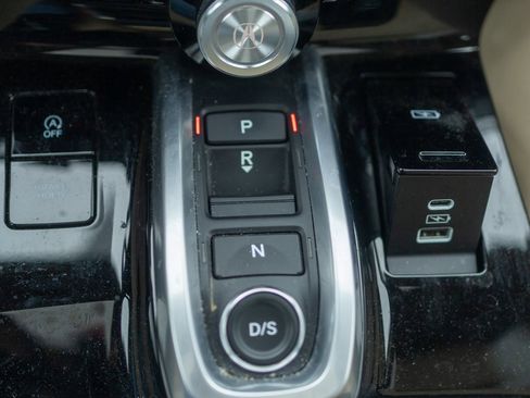 Used 2023 Acura MDX SH-AWD w/ Advance Package image 34