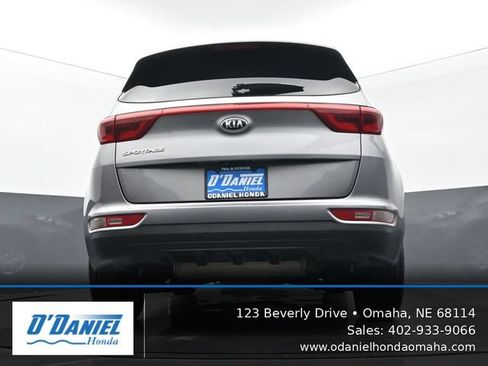 Used 2018 Kia Sportage LX AWD/4WD image 11