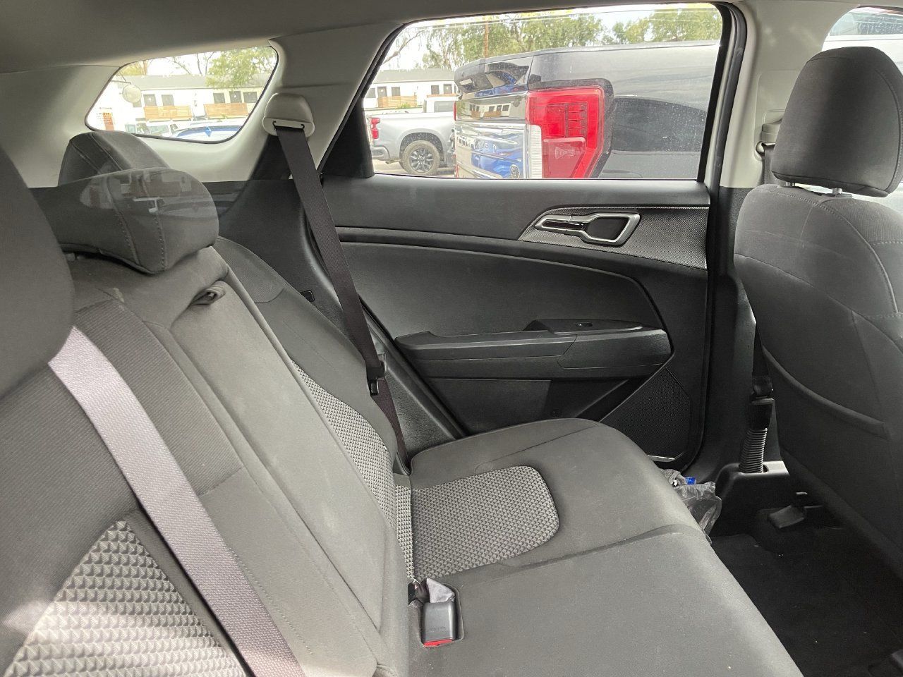 Used 2023 Kia Sportage LX AWD/4WD image 6