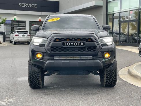 Used 2023 Toyota Tacoma TRD Off-Road w/ TRD Premium Off Road Package AWD/4WD image 2