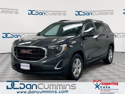 Used 2021 GMC Terrain SLE w/ Driver Convenience Package image 1
