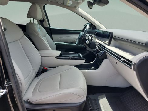 Certified 2025 Hyundai Tucson Limited FWD image 20