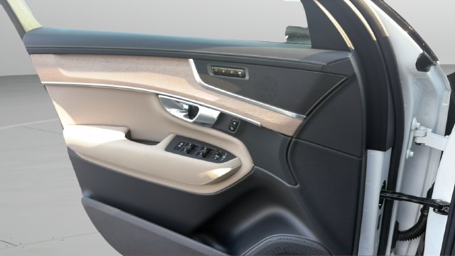 Certified 2025 Volvo XC90 B5 Core AWD/4WD image 11