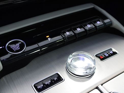 Used 2025 Lincoln Navigator L Reserve AWD/4WD image 24