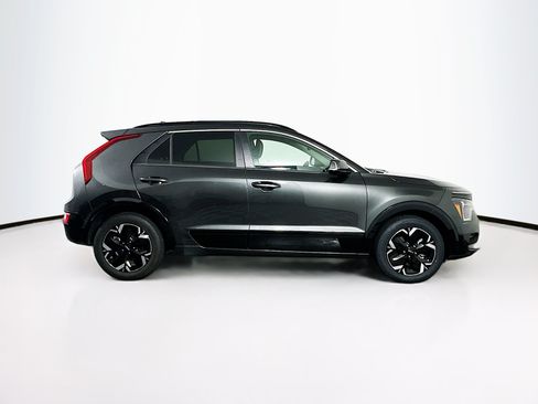 Used 2023 Kia Niro Wind w/ Wind Preserve Package FWD image 10