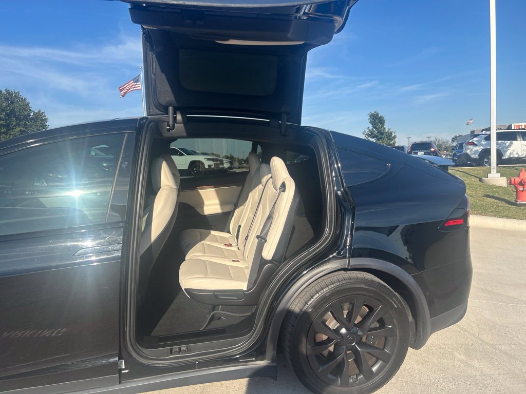 Used 2023 Tesla Model X AWD/4WD image 7