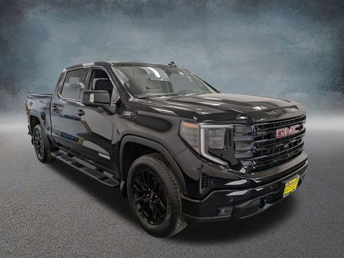 Used 2024 GMC Sierra 1500 Elevation w/ Elevation Premium Package AWD/4WD image 3