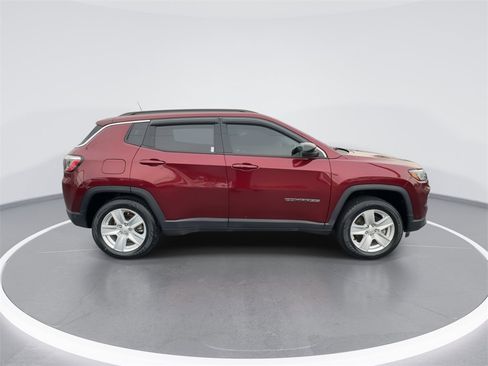 Used 2022 Jeep Compass Latitude w/ Sun and Sound Group image 9