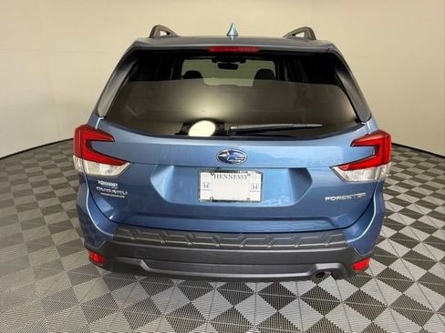 Used 2019 Subaru Forester Premium AWD/4WD image 5