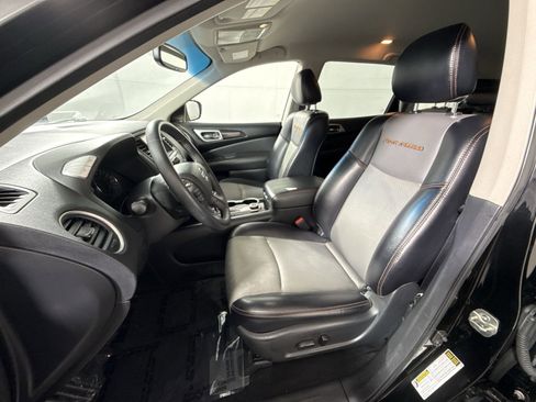 Used 2020 Nissan Pathfinder SV w/ Rock Creek Edition image 13