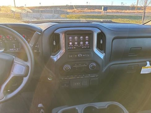 New 2025 Chevrolet Silverado 2500 Custom w/ Custom Value Package image 18