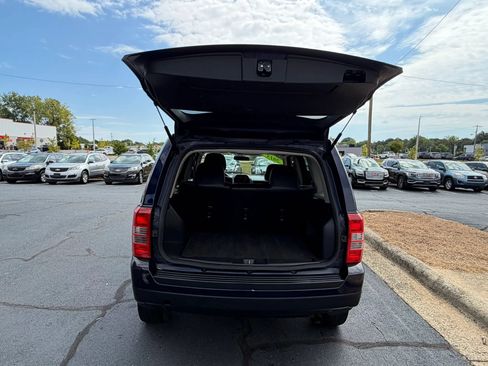 Used 2015 Jeep Patriot High Altitude AWD/4WD image 22