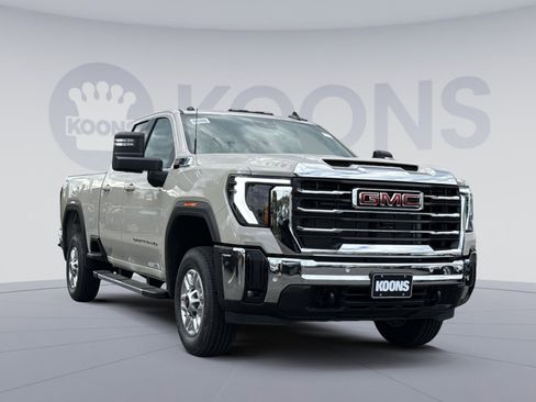 New 2026 GMC Sierra 2500 SLE w/ SLE Value Package; image 10