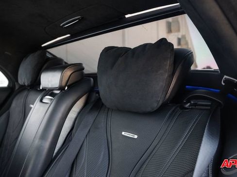 Used 2014 Mercedes-Benz S 63 AMG 4MATIC Sedan image 30