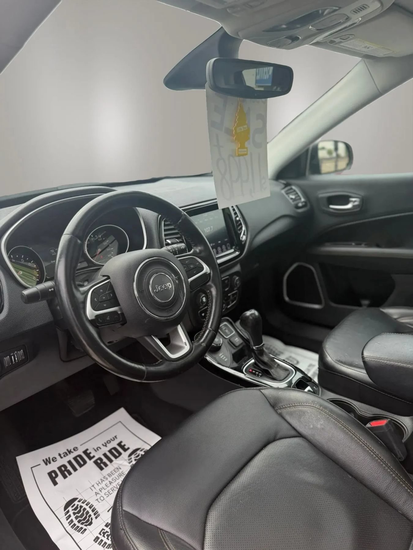 Used 2020 Jeep Compass Limited AWD/4WD image 10