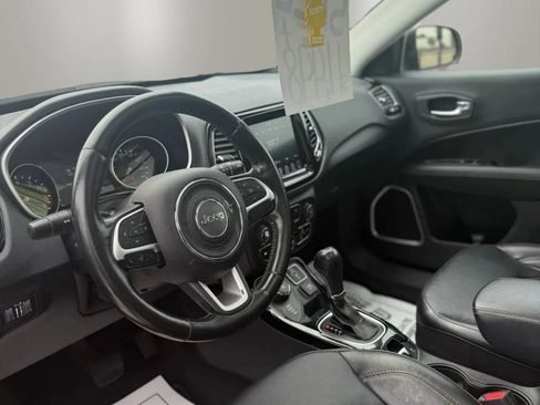 Used 2020 Jeep Compass Limited AWD/4WD image 10