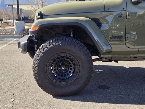 New 2026 Jeep Gladiator Sport AWD/4WD image 6