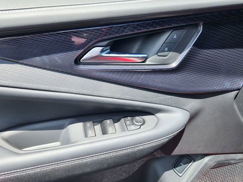 New 2025 Chevrolet Blazer EV LT AWD/4WD image 17