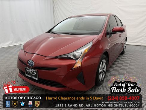 Used 2017 Toyota Prius Two image 1