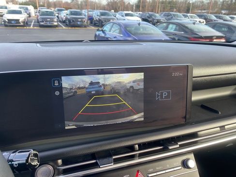 New 2025 Hyundai Tucson SE image 11