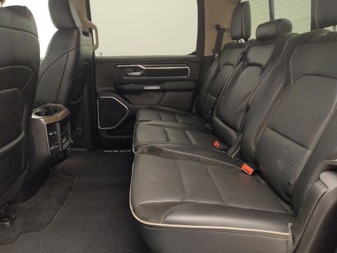 Used 2019 RAM 1500 Laramie AWD/4WD image 18