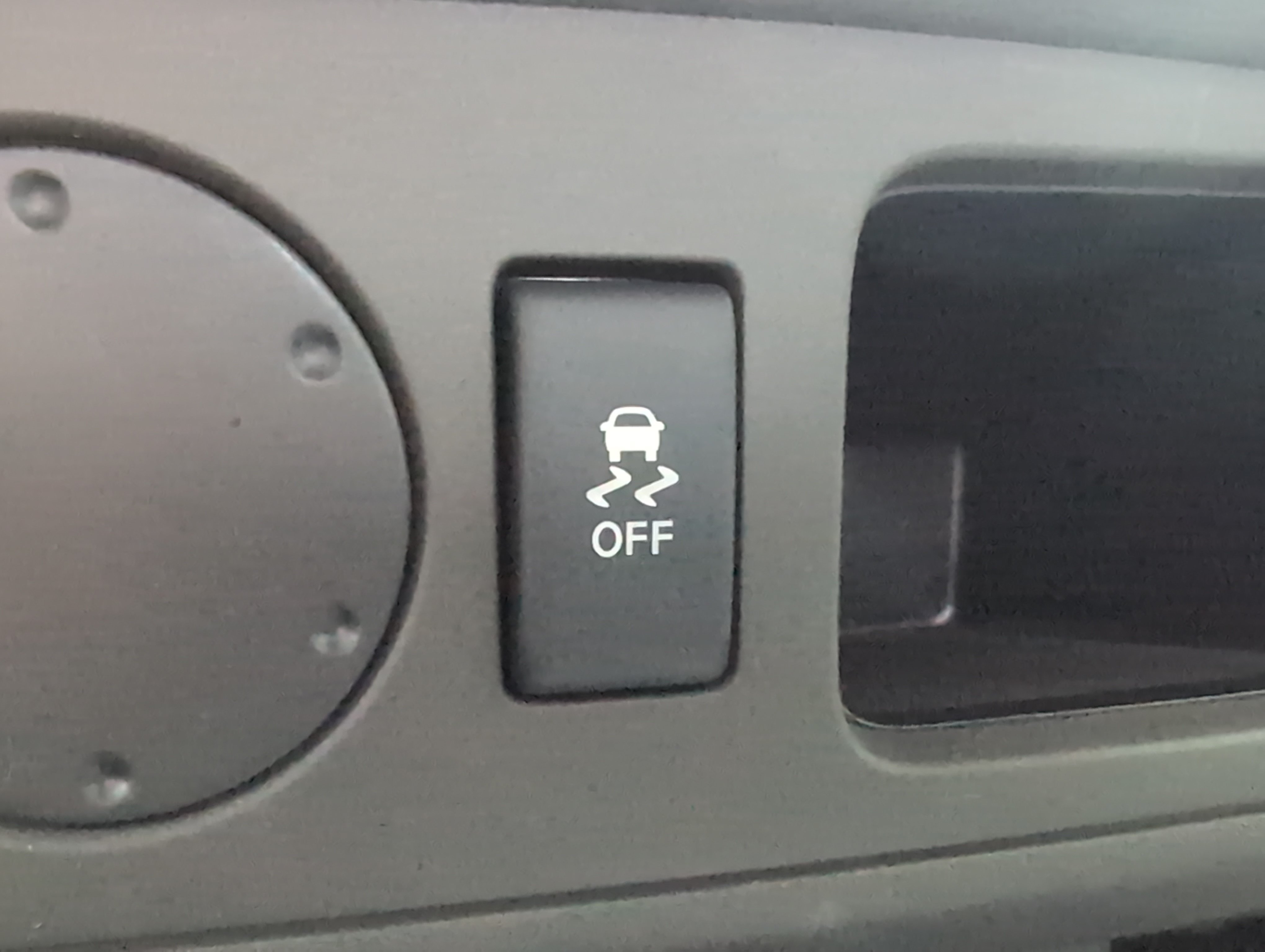 Used 2017 Nissan Frontier SV RWD image 34