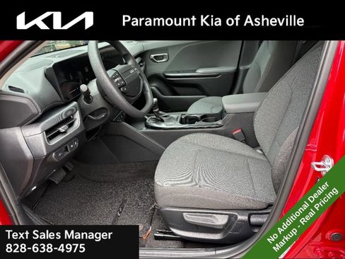 New 2025 Kia K4 LXS image 15