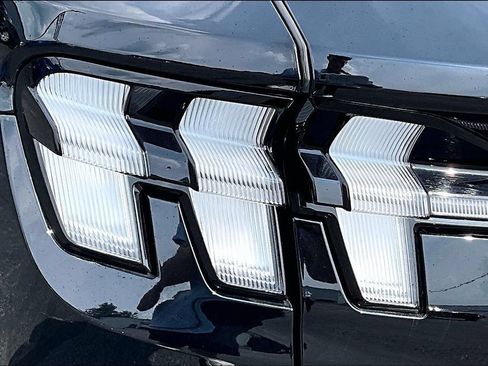 Used 2025 Ford Mustang Mach-E GT AWD/4WD image 31