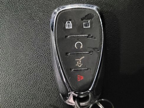 Used 2020 Chevrolet Equinox LT image 32