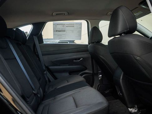Certified 2026 Hyundai Tucson SE image 12