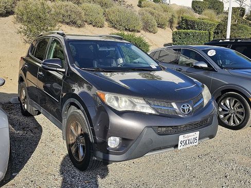 Used 2015 Toyota RAV4 XLE AWD/4WD image 3