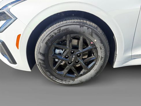 New 2026 Kia K5 LXS image 9