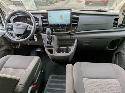 Used 2023 Ford Transit 350 XLT image 26