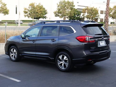 Used 2023 Subaru Ascent Premium w/ Convenience Package AWD/4WD image 9