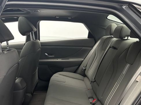Used 2024 Hyundai Elantra SEL w/ Convenience Package FWD image 29