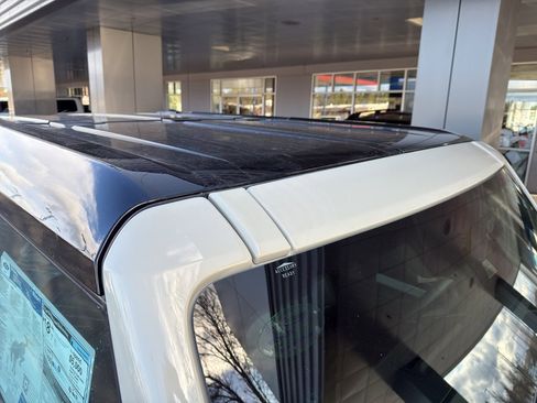 New 2025 Ford Bronco Badlands image 10