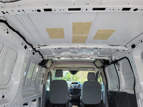 Used 2019 Ford Transit 150 130 Low Roof RWD image 18
