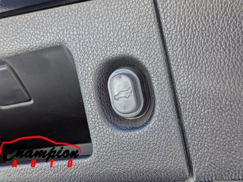 Used 2017 Chevrolet Tahoe LT w/ LT Midnight Edition image 17