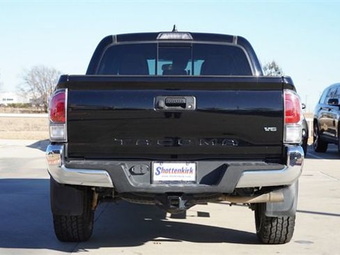 Used 2020 Toyota Tacoma SR5 image 8