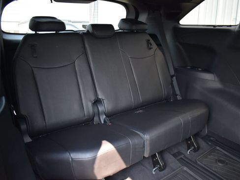 Certified 2025 Toyota Sienna Platinum AWD/4WD image 23