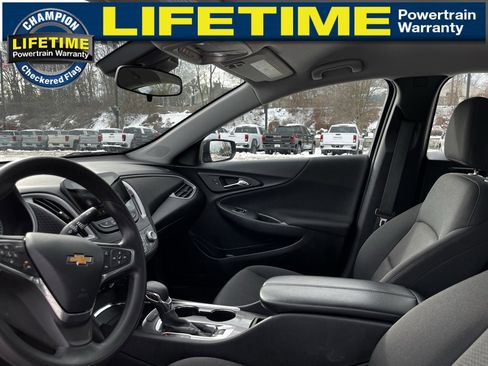Used 2023 Chevrolet Malibu LT image 15