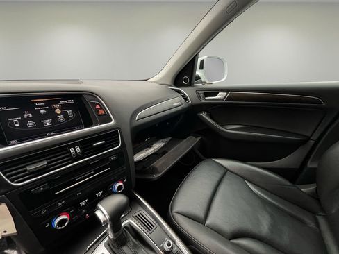 Used 2017 Audi Q5 2.0T Premium Plus w/ Technology Package image 13