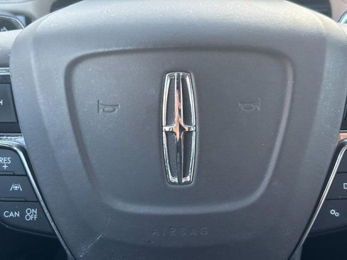 Certified 2022 Lincoln Nautilus Reserve w/ Equipment Group 201A image 19