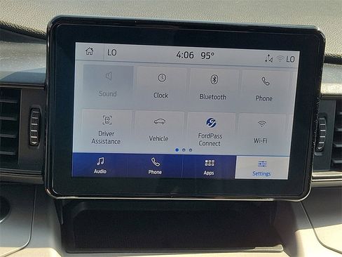 Used 2023 Ford Explorer XLT image 8