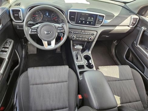 Used 2021 Kia Sportage LX image 7