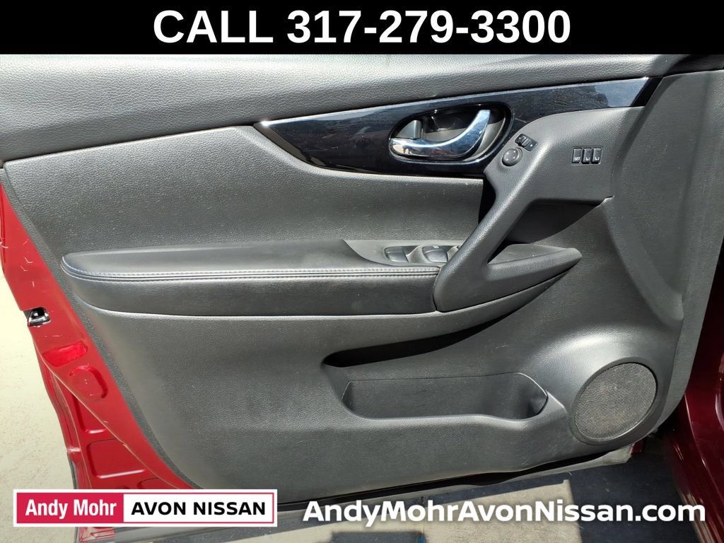 Used 2022 Nissan Rogue Sport SV w/ Technology Package AWD/4WD image 16